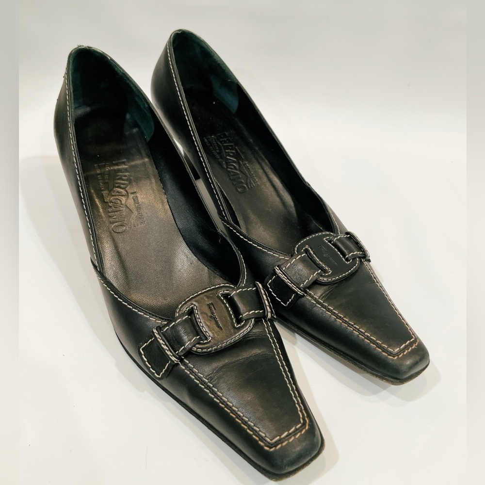 Salvatore Ferragamo Black Square Toes Ivory Stitching Leather Heeled Pumps 8.5 - Picture 9 of 12